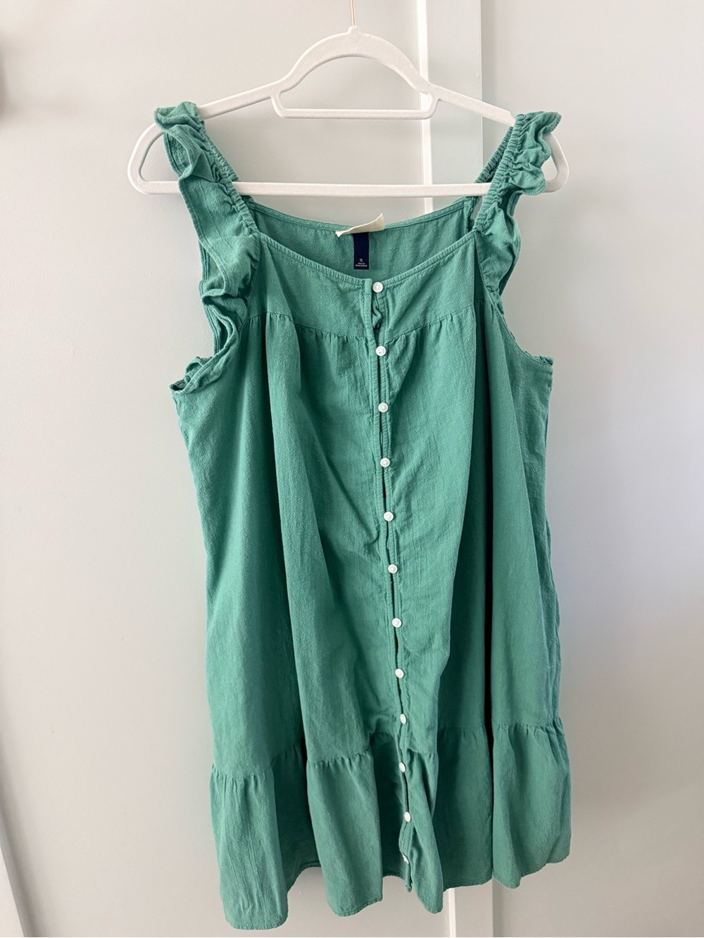 Universal Thread Mint Green Button-Front Top